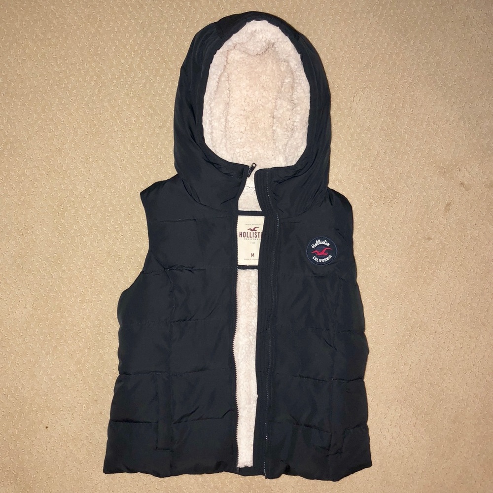 Hollister Puffer Vest